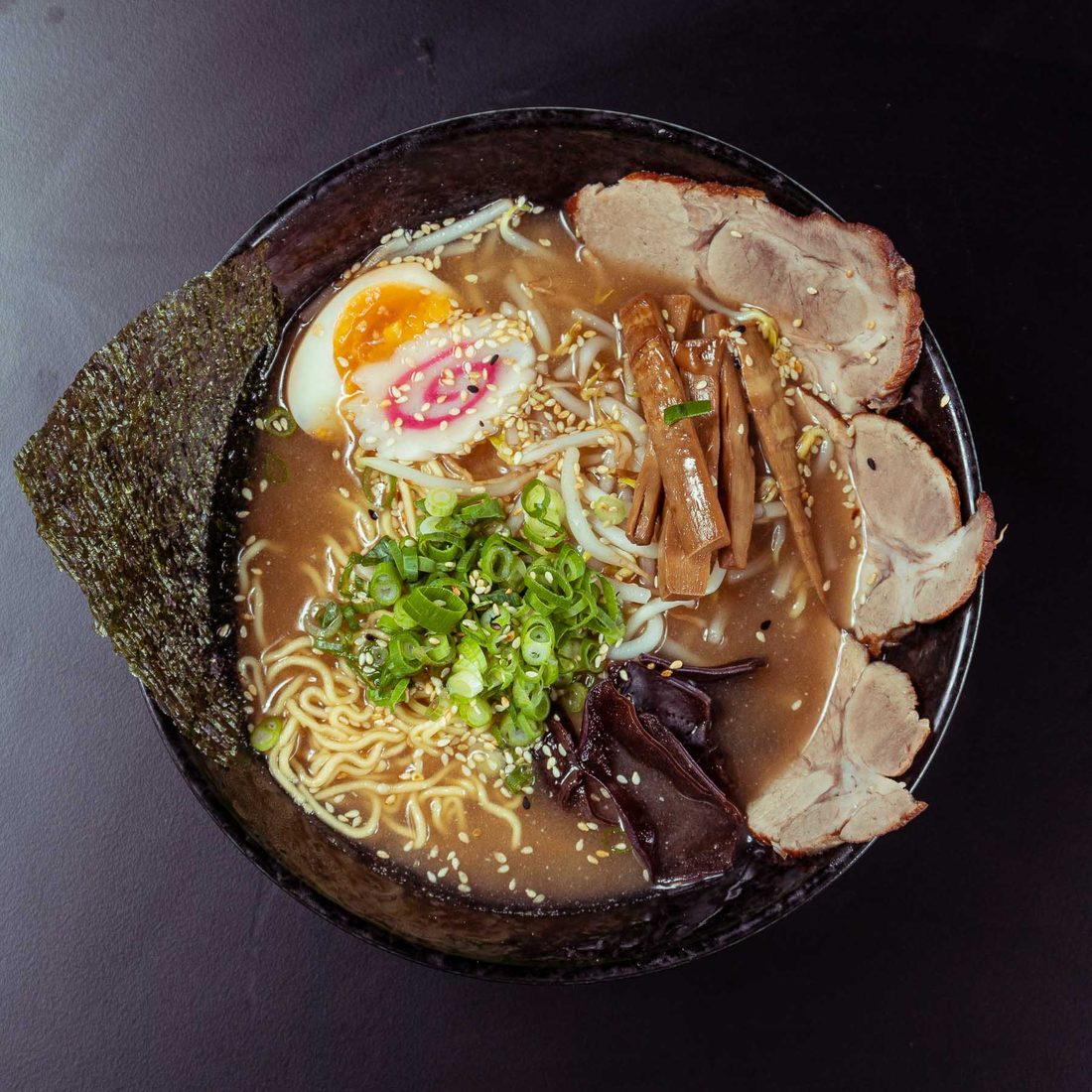 Creamy Tonkotsu Ramen mit Schweine-Chashu